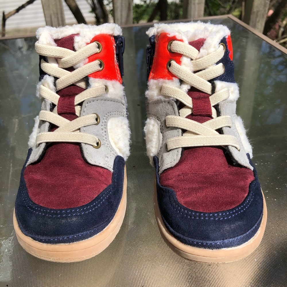 Gap Toddler Sherpa-Lined Hi-Top Sneaker